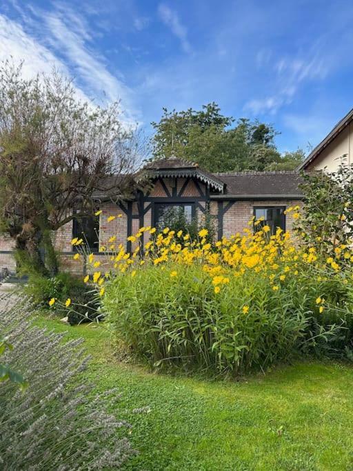 Les Cottages De Carine Saint-Marcel  Bagian luar foto